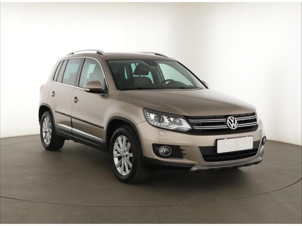 2012 Volkswagen TIGUAN