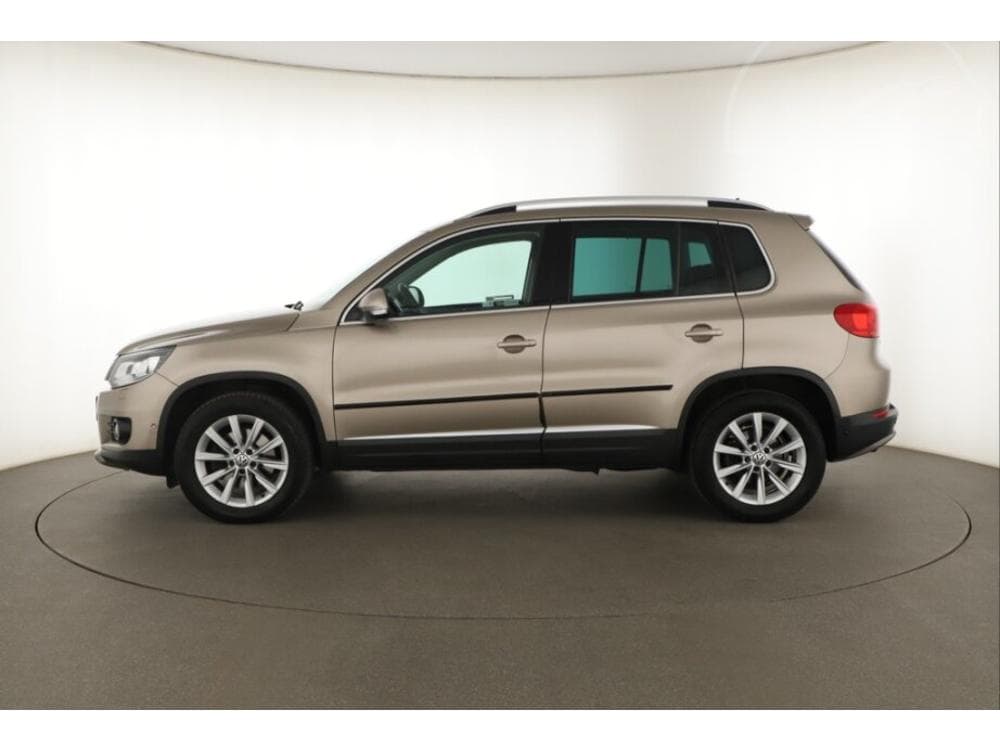 2012 Volkswagen TIGUAN - 3