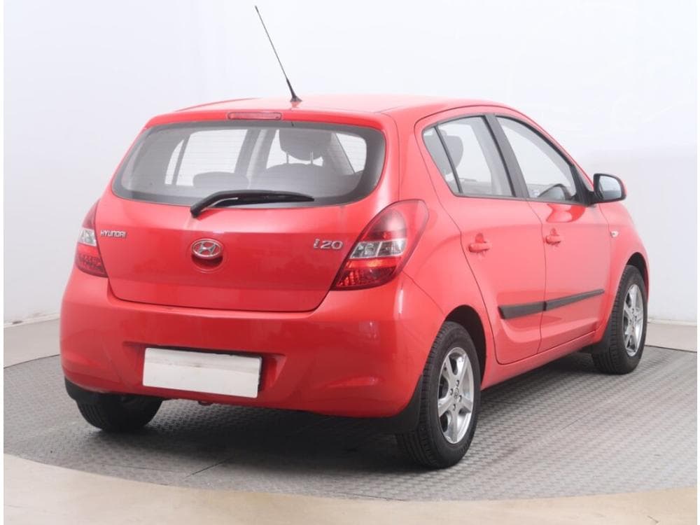 2011 Hyundai i20 - 9