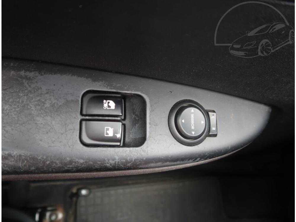 2011 Hyundai i20 - 27