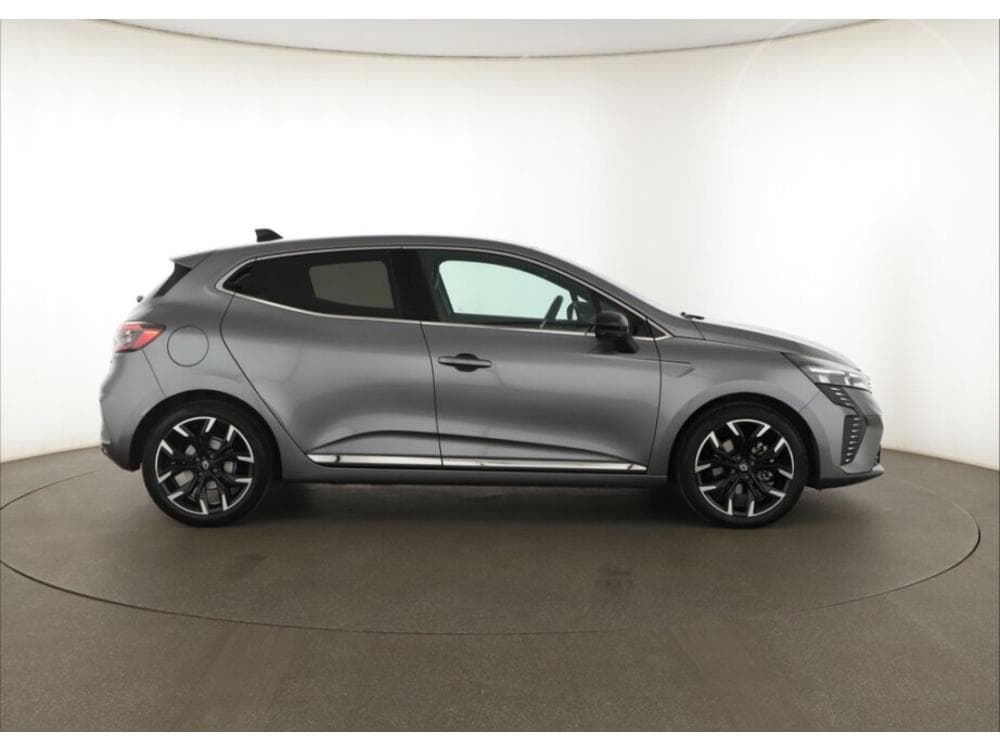 2025 Renault CLIO - 11