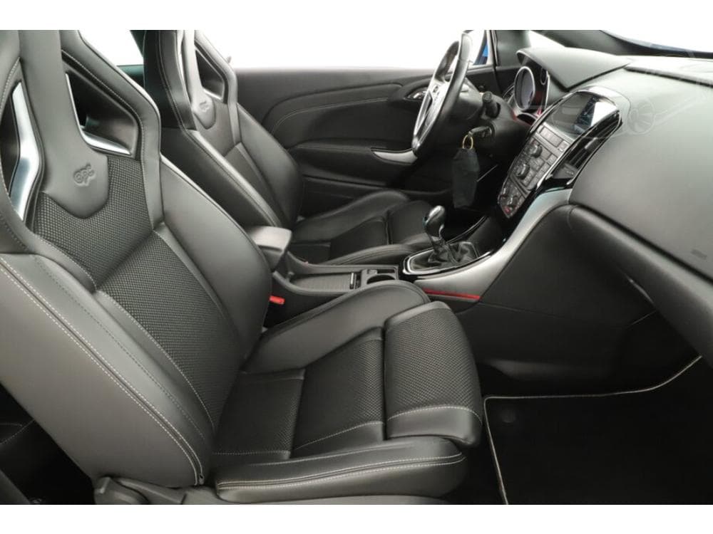 2012 Opel ASTRA - 19