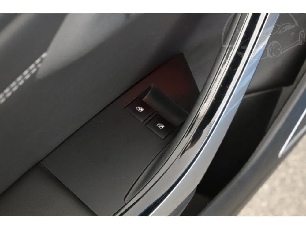 2012 Opel ASTRA - 40