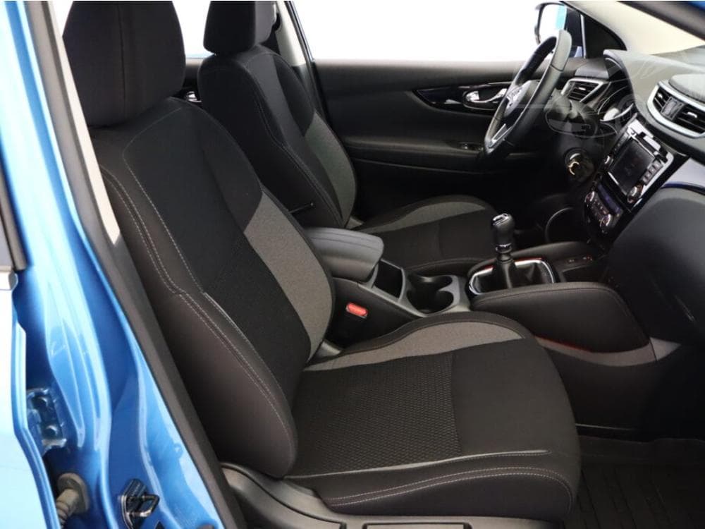 2019 Nissan QASHQAI - 19