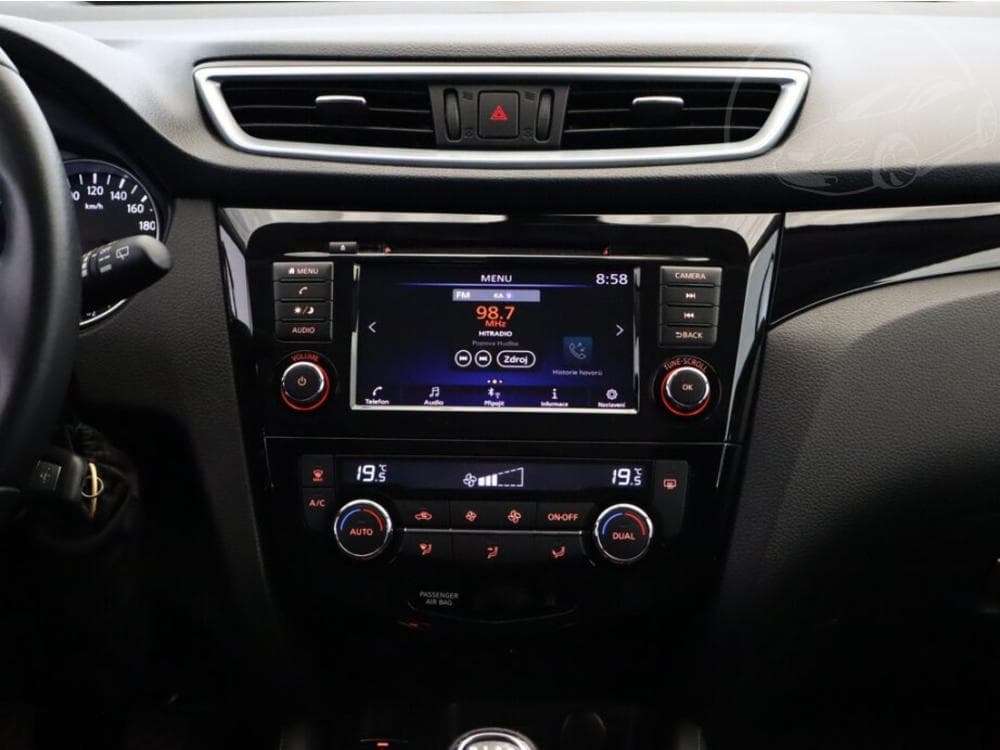 2019 Nissan QASHQAI - 28
