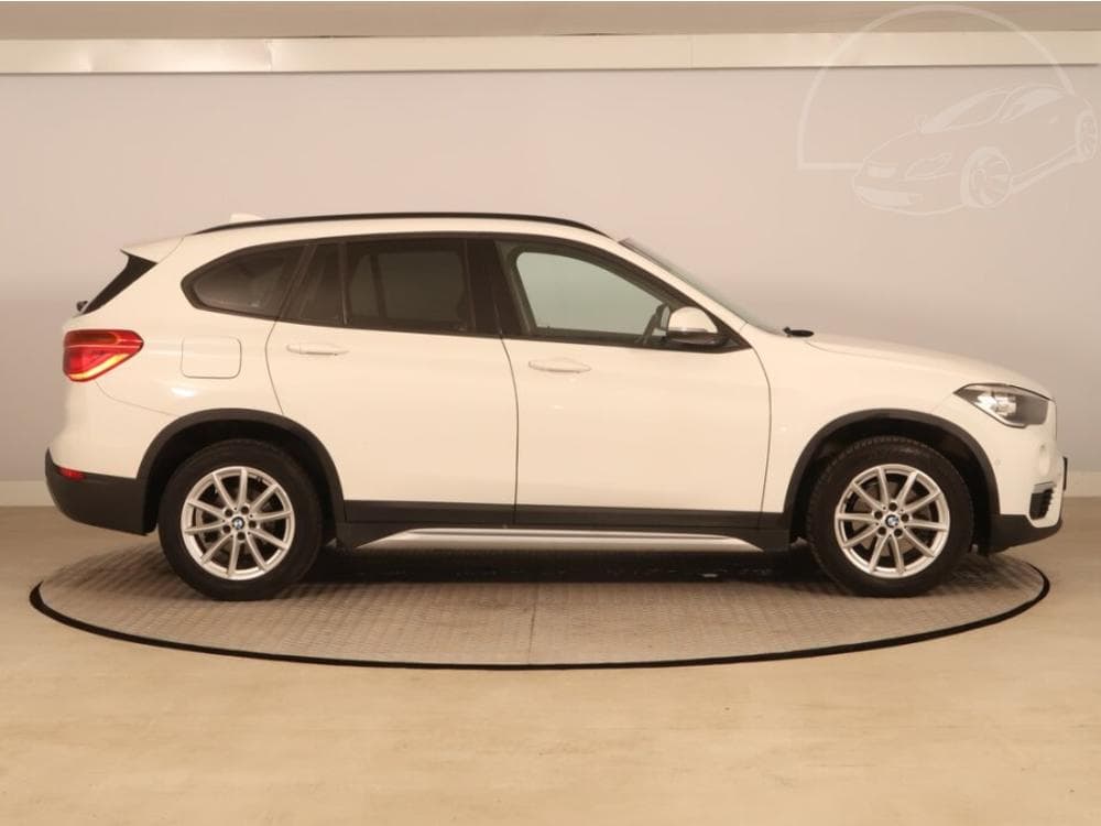 2016 BMW X1 - 6