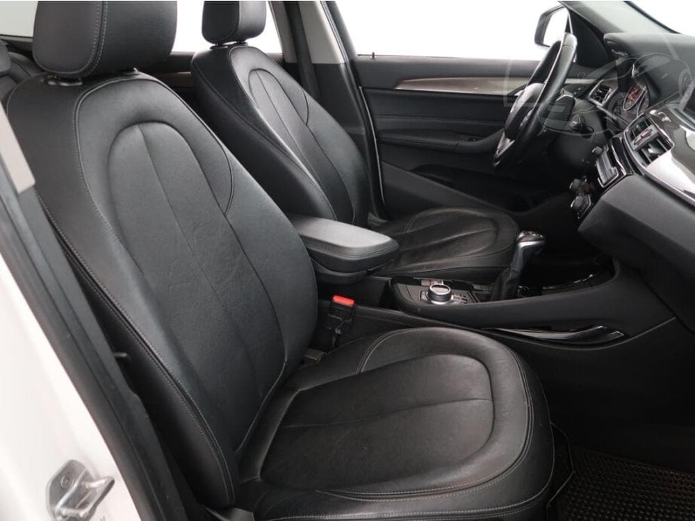 2016 BMW X1 - 9