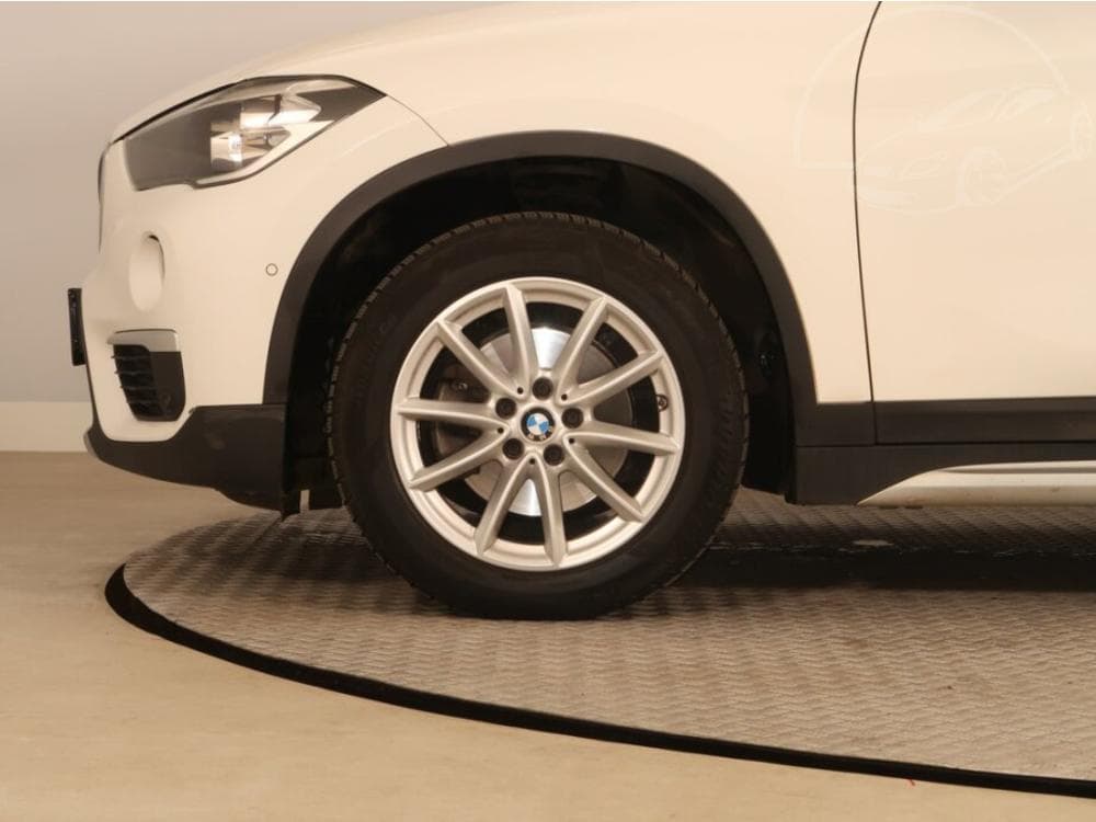 2016 BMW X1 - 15