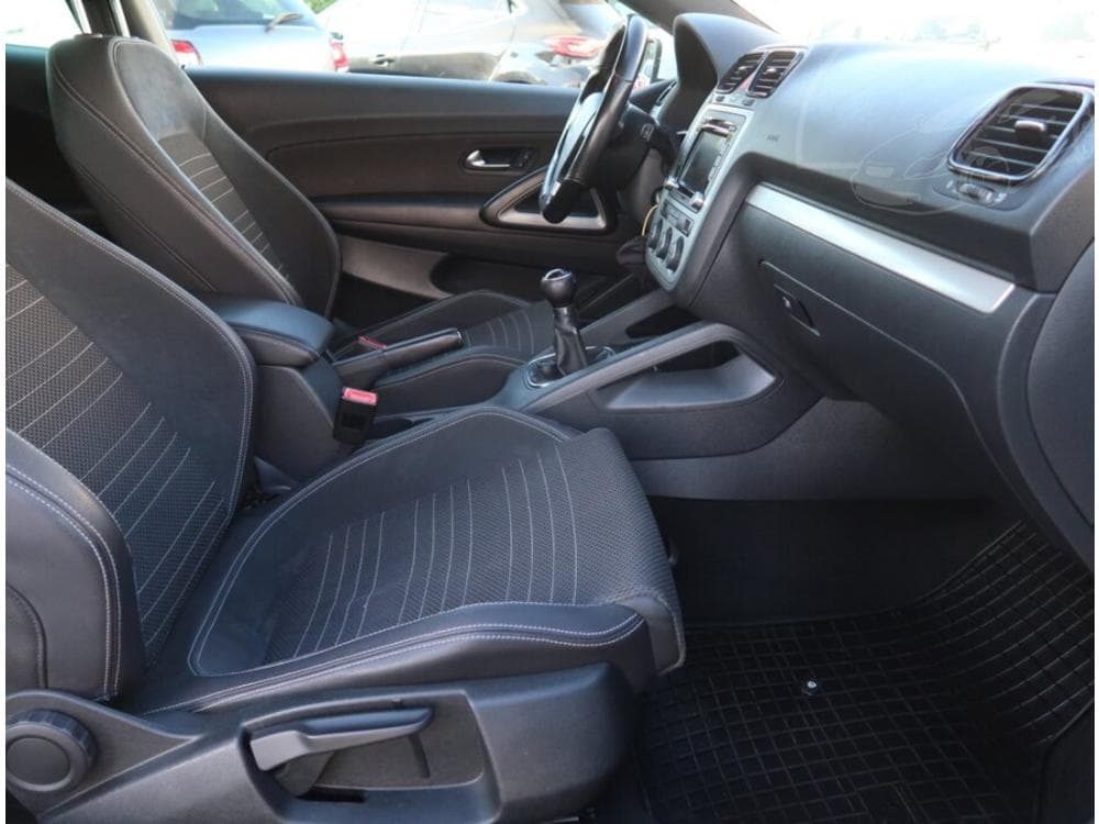 2009 Volkswagen SCIROCCO - 9