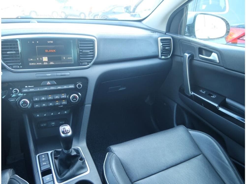 2019 Kia SPORTAGE - 22