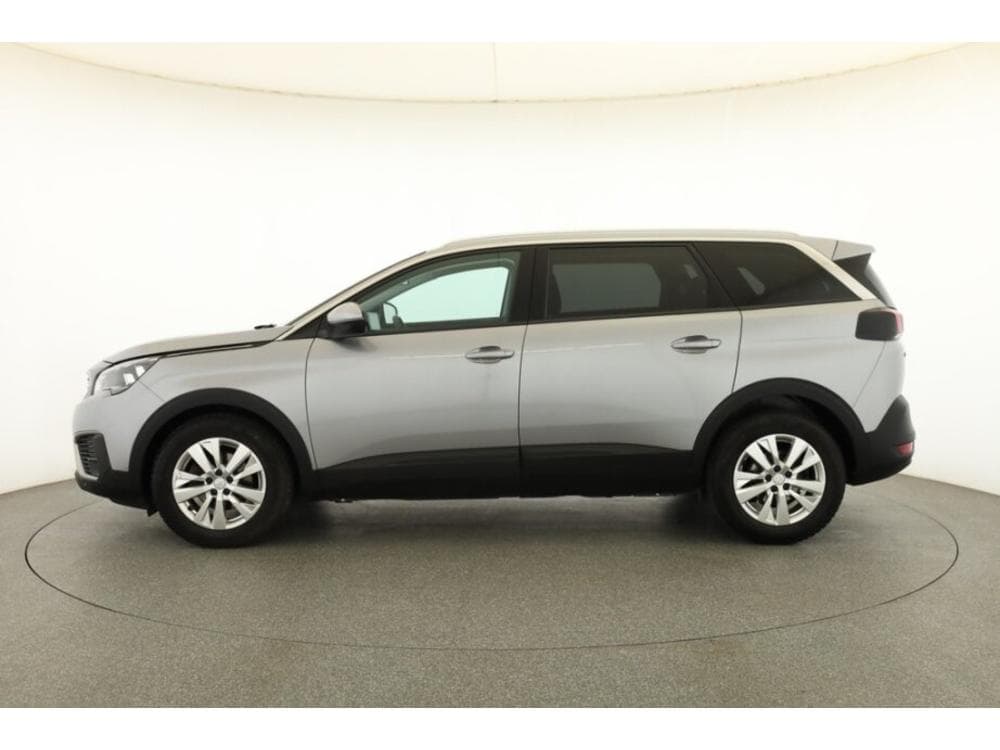 2019 Peugeot 5008 - 7