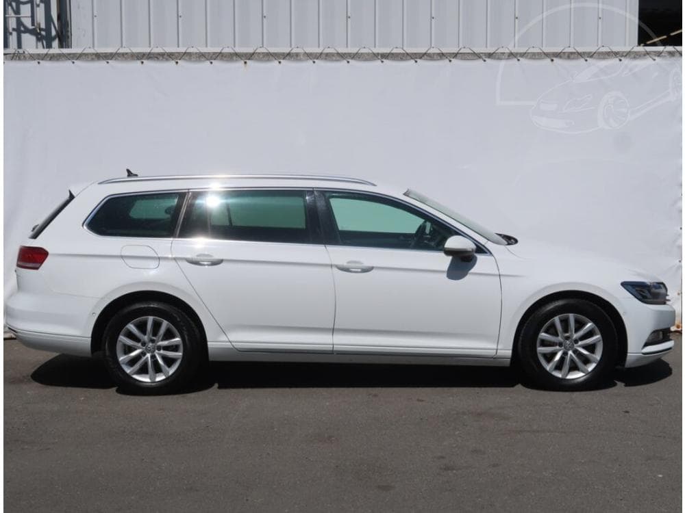 2015 Volkswagen PASSAT - 6