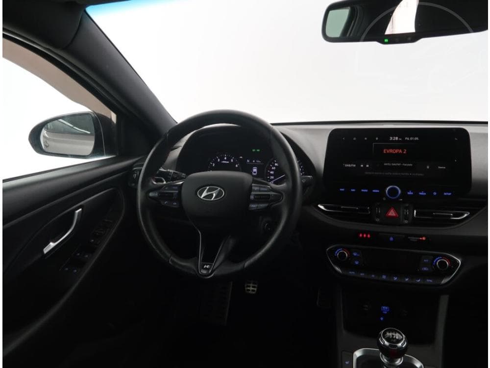 2022 Hyundai i30 - 13