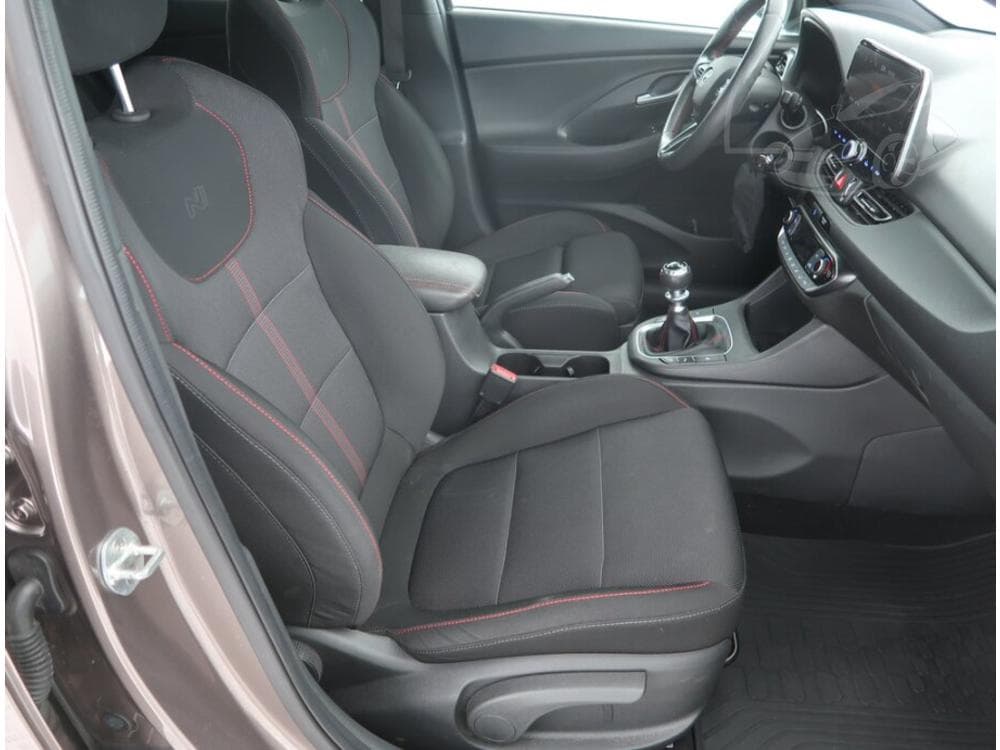 2022 Hyundai i30 - 17