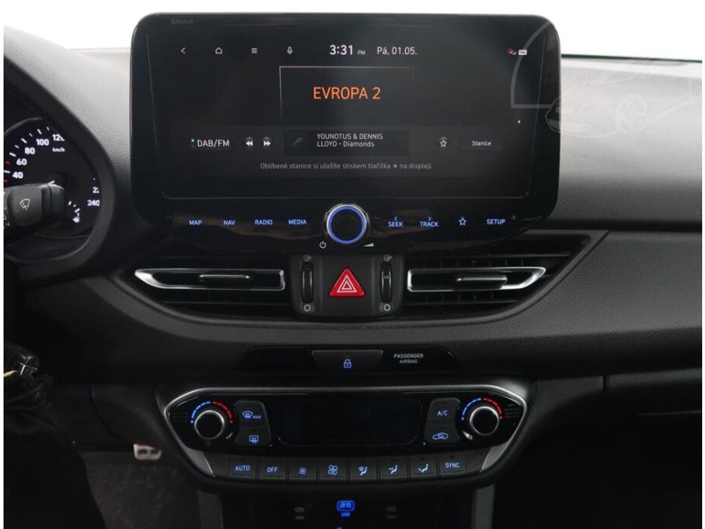 2022 Hyundai i30 - 23