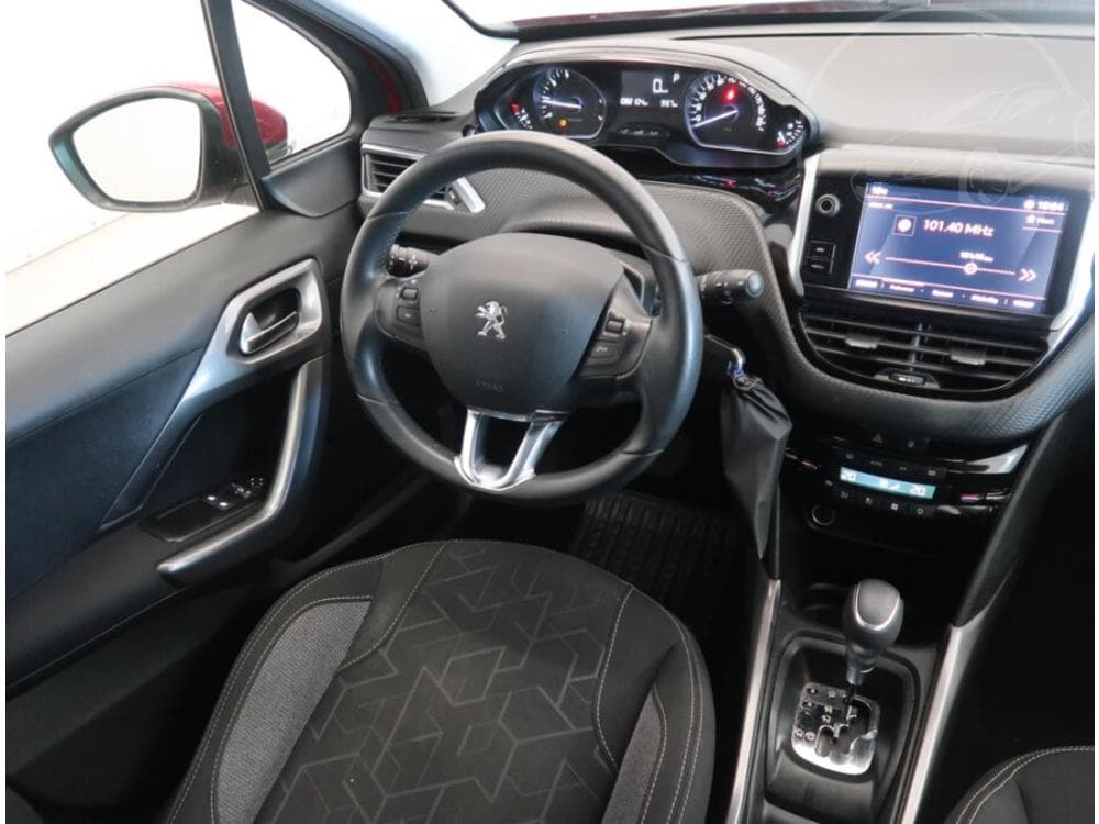 2019 Peugeot 2008 - 7