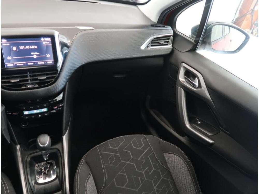 2019 Peugeot 2008 - 8
