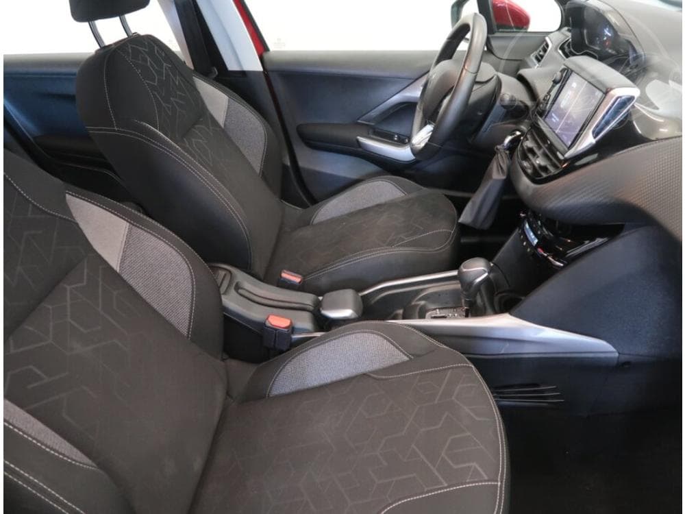 2019 Peugeot 2008 - 9