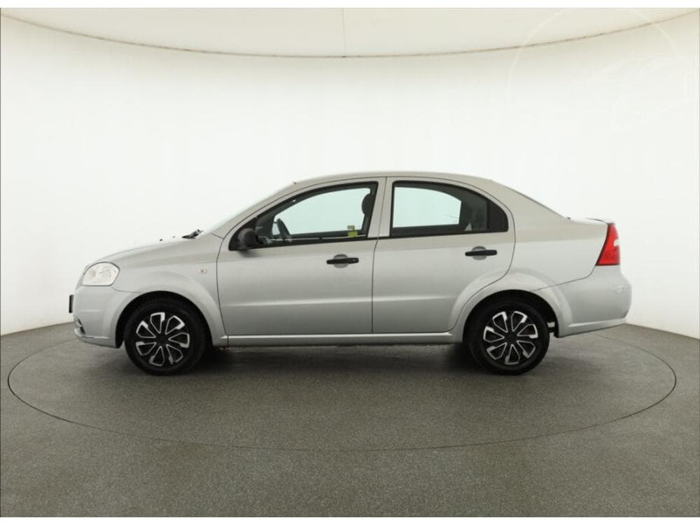 2010 Chevrolet AVEO - 3