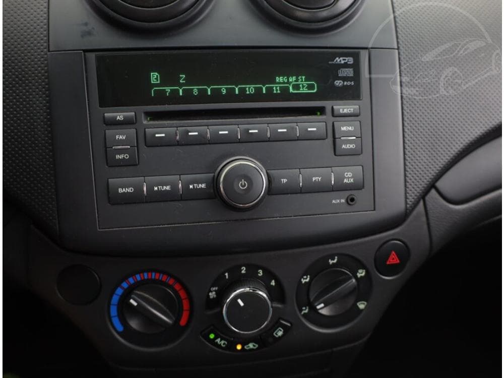 2010 Chevrolet AVEO - 9