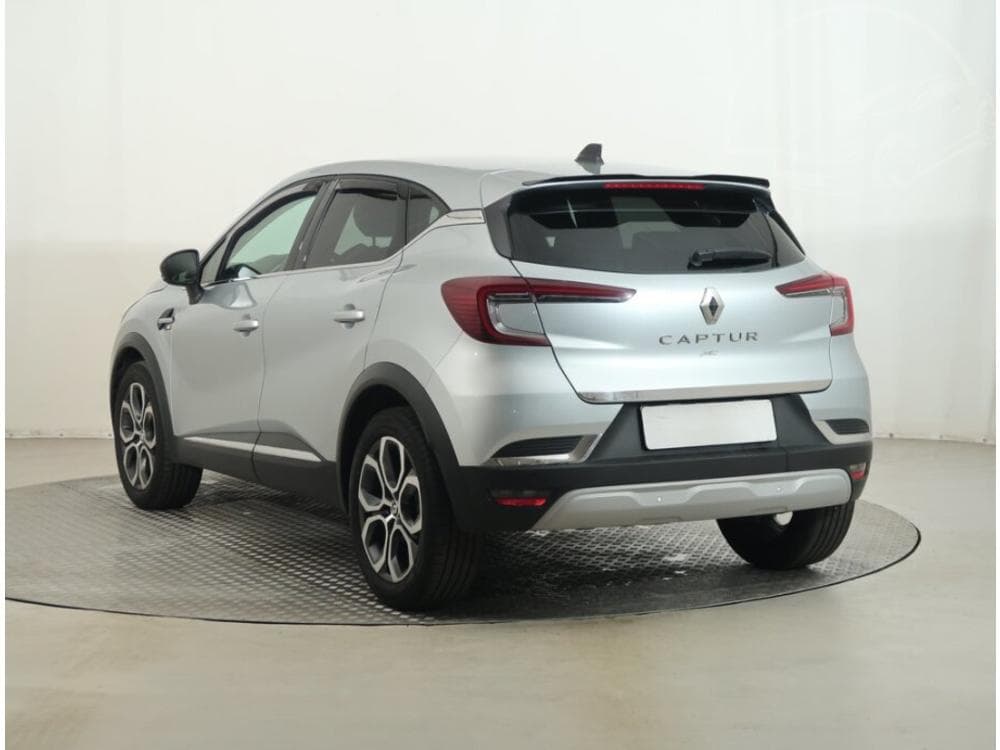 2023 Renault CAPTUR - 10
