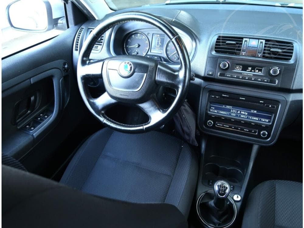 2012 Škoda FABIA - 19