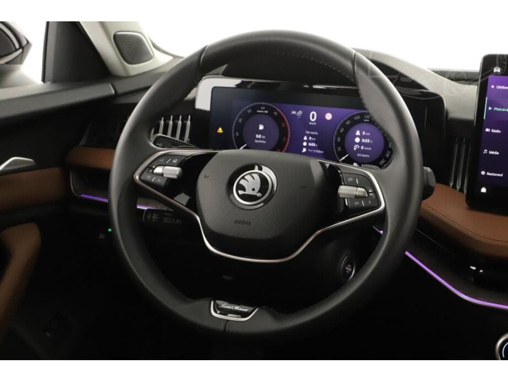 2024 Škoda SUPERB - 43