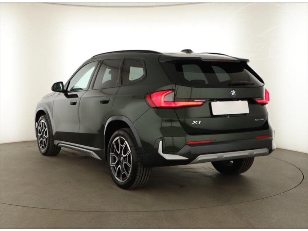 2025 BMW X1 - 10
