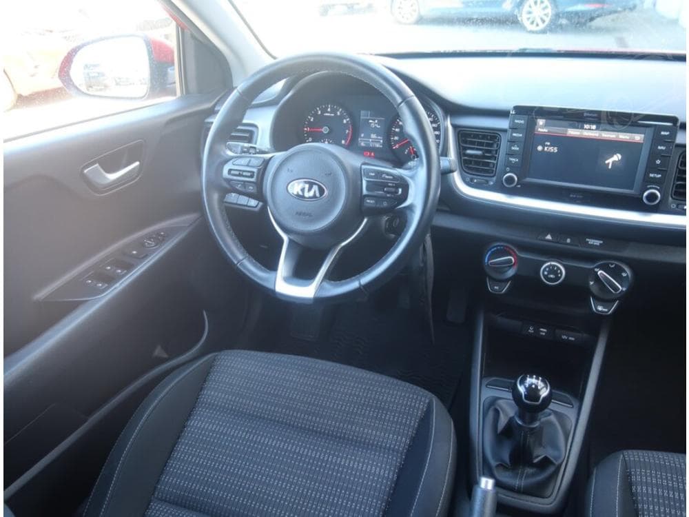 2017 Kia STONIC - 7