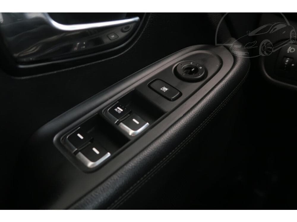 2013 Kia CARENS - 15