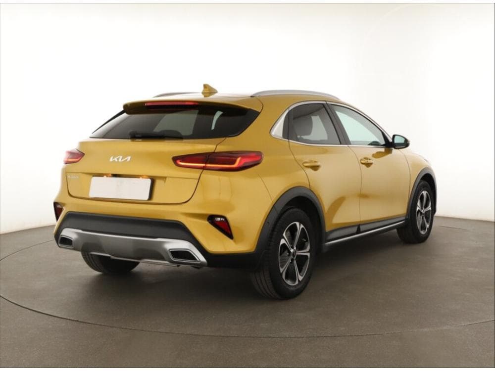 2022 Kia XCEED - 9