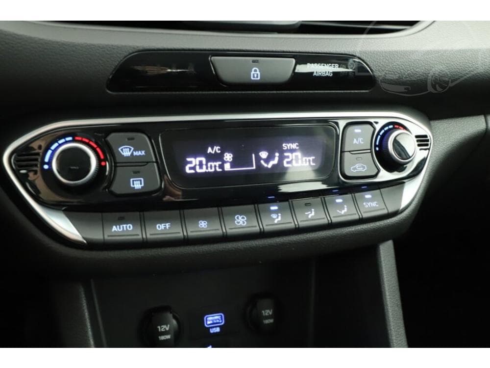 2021 Hyundai i30 - 14