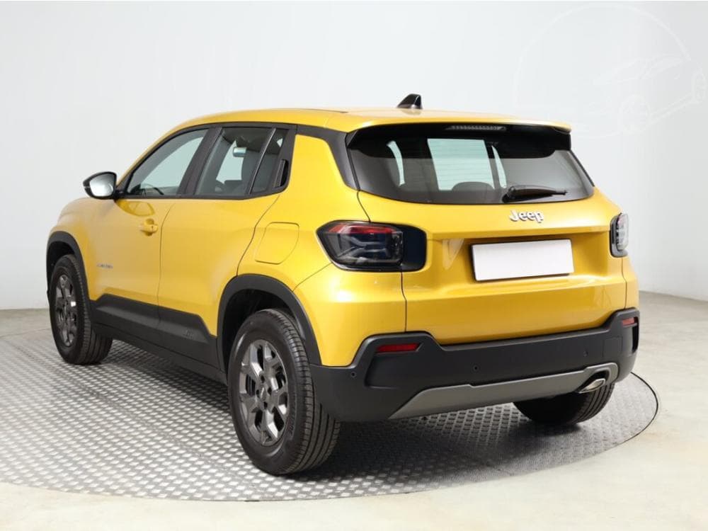 2025 Jeep AVENGER - 7