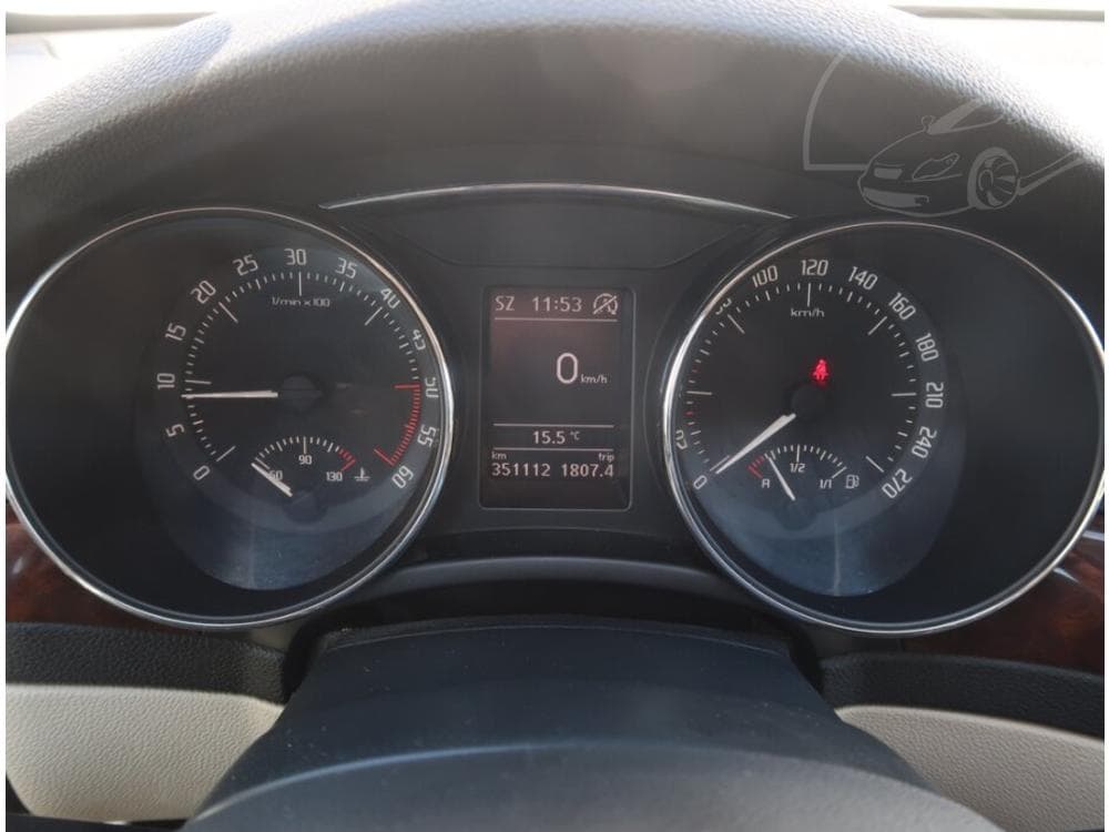 2014 Škoda SUPERB - 11