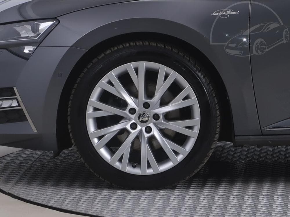 2023 Škoda SUPERB - 29