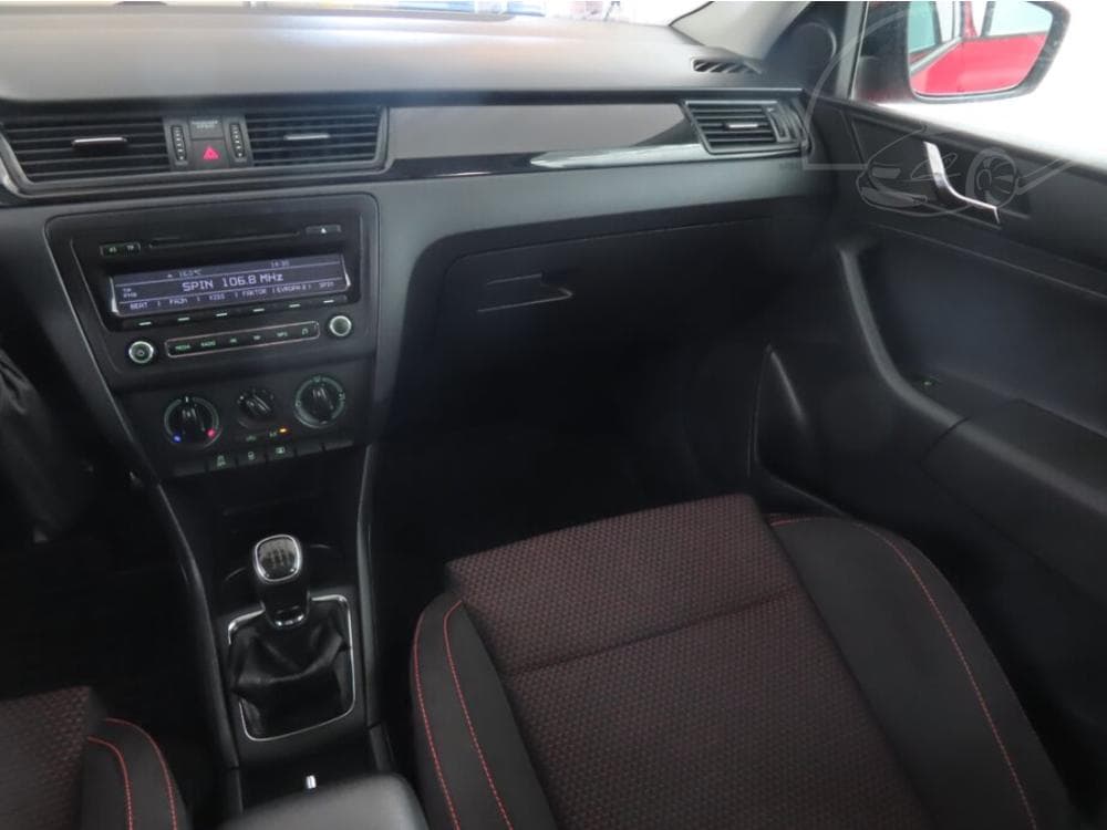 2014 Škoda RAPID - 8