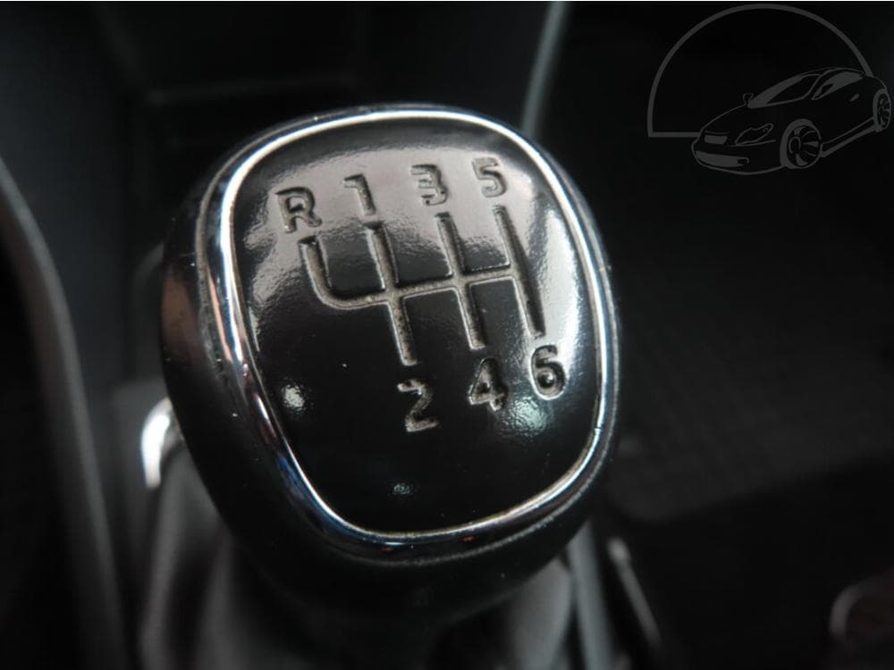 2014 Škoda RAPID - 13