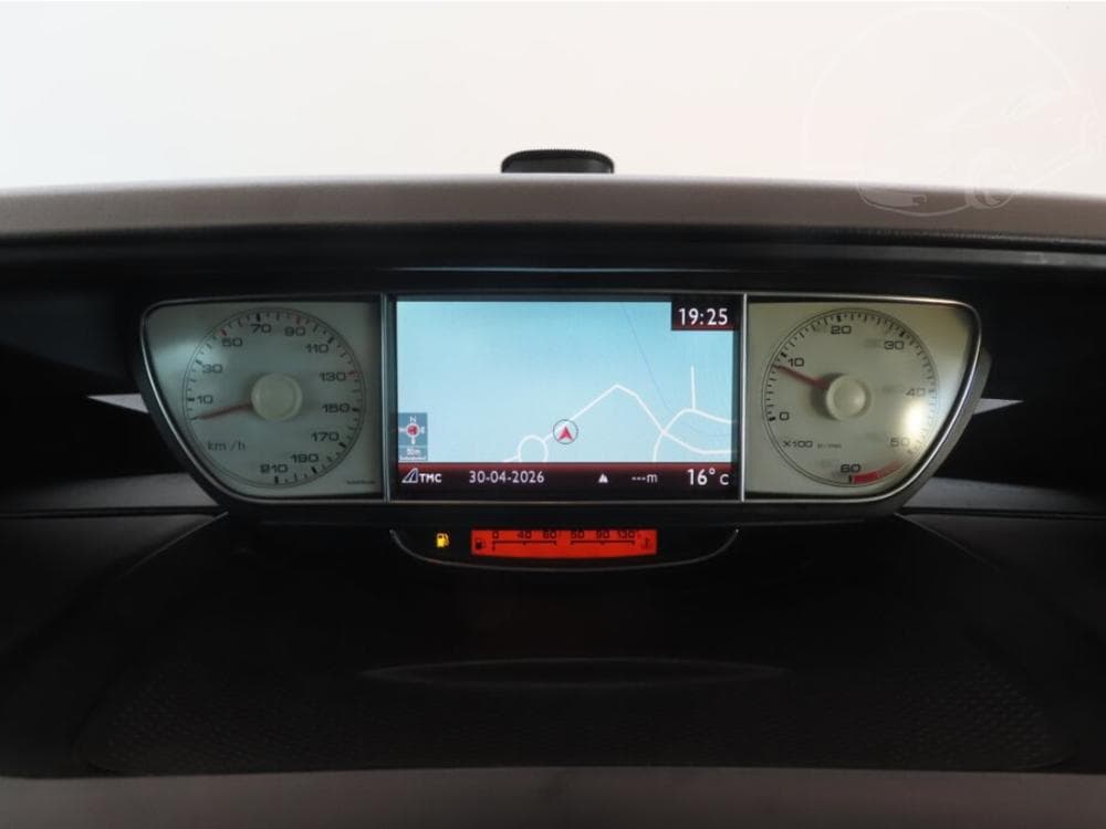 2014 Peugeot 807 - 11