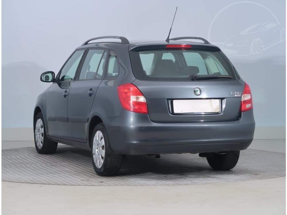 2011 Škoda FABIA - 4