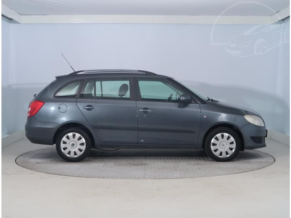 2011 Škoda FABIA - 6