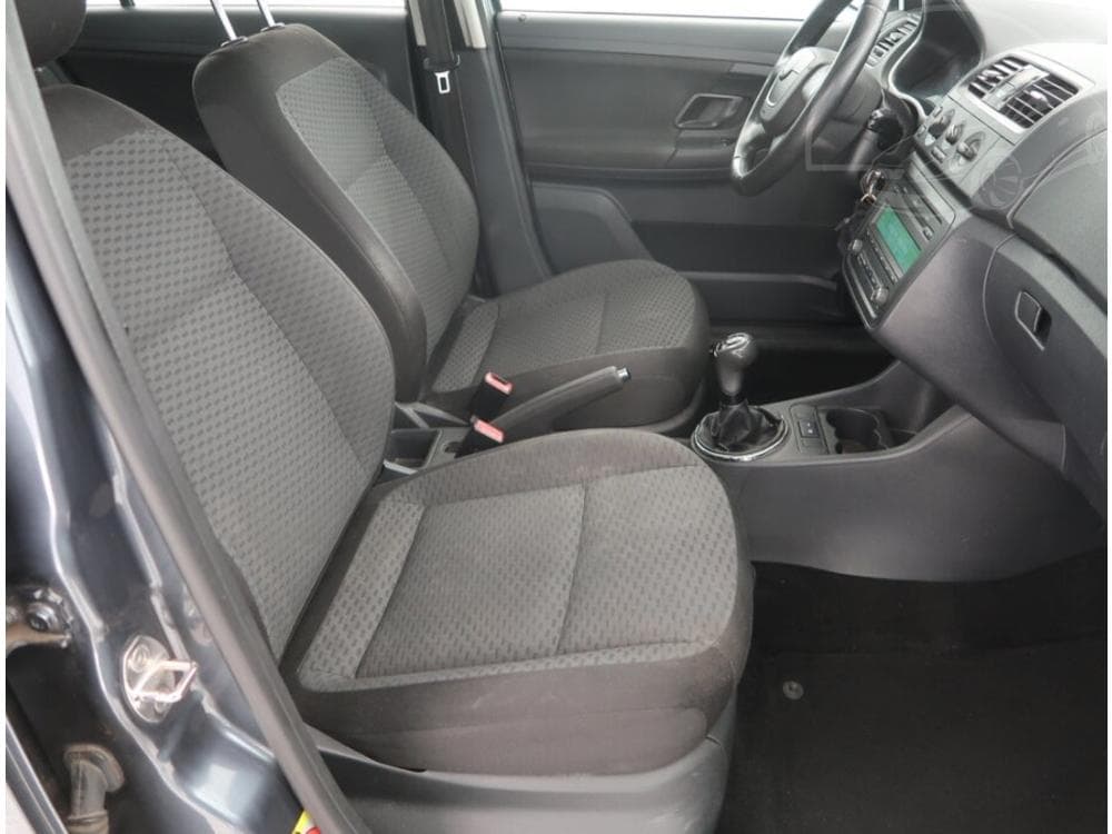 2011 Škoda FABIA - 9