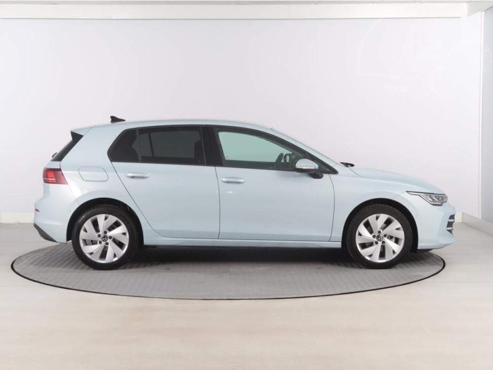 2025 Volkswagen GOLF - 11