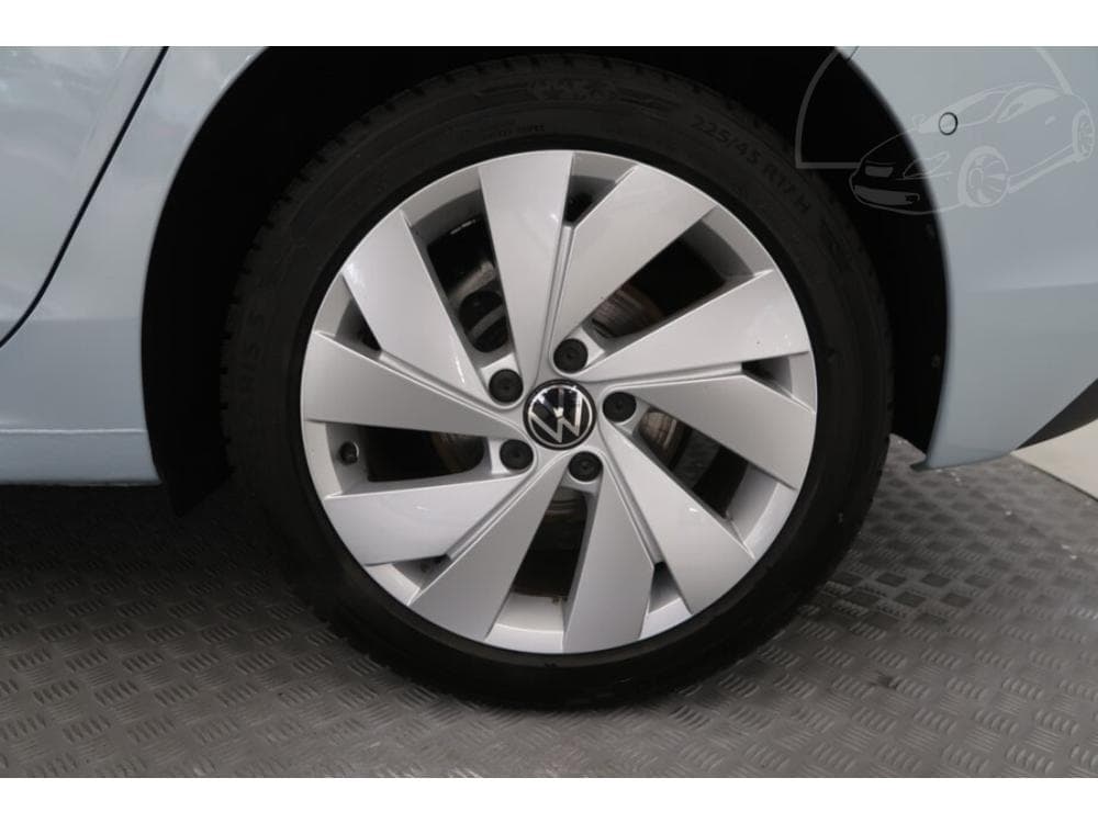 2025 Volkswagen GOLF - 27