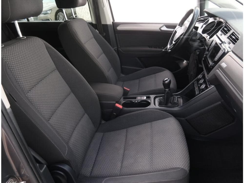 2016 Volkswagen TOURAN - 25