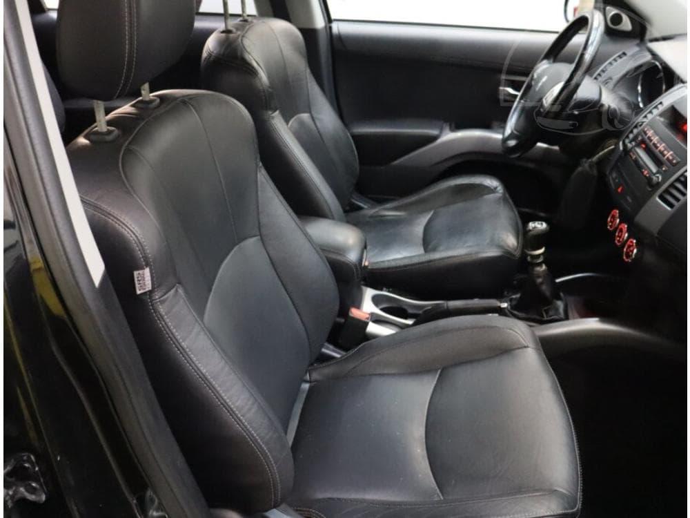 2010 Peugeot 4007 - 9
