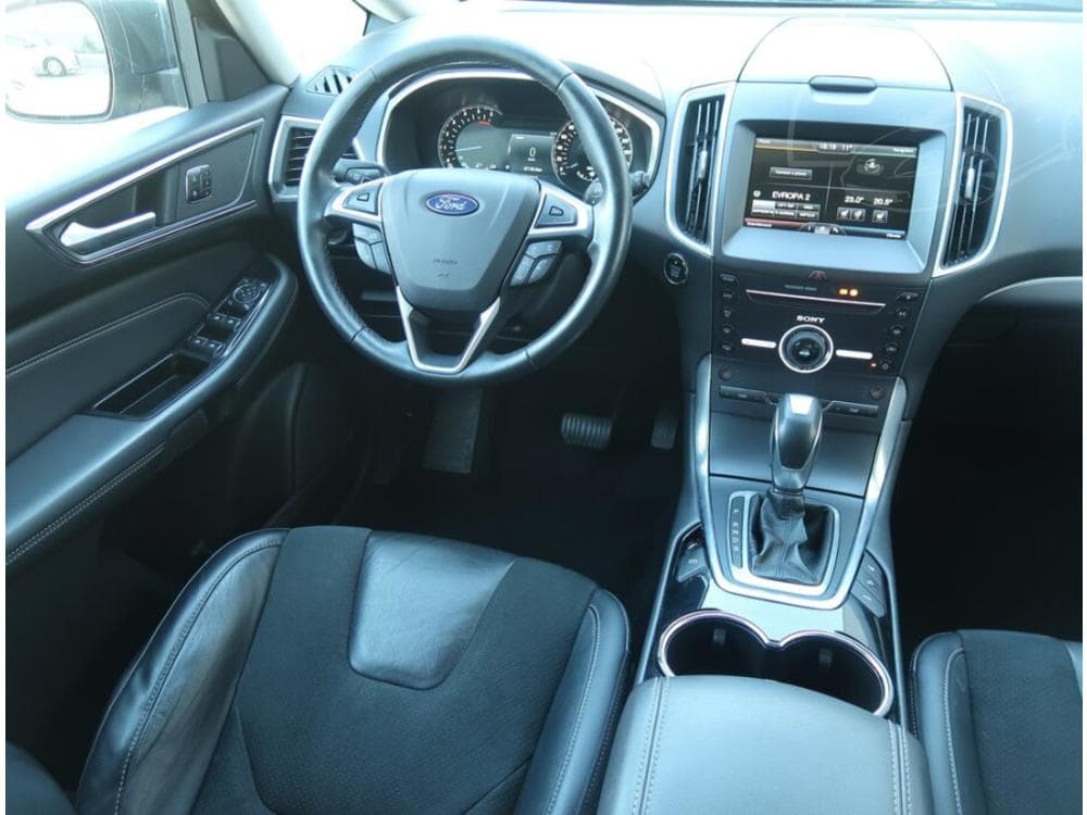 2016 Ford S-MAX - 19