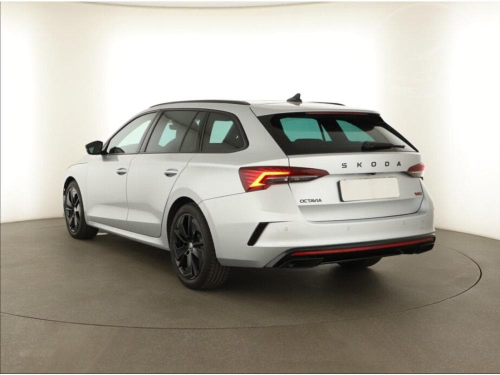 2025 Škoda OCTAVIA - 10