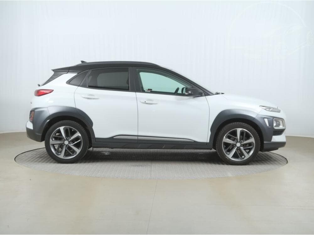 2019 Hyundai KONA - 16