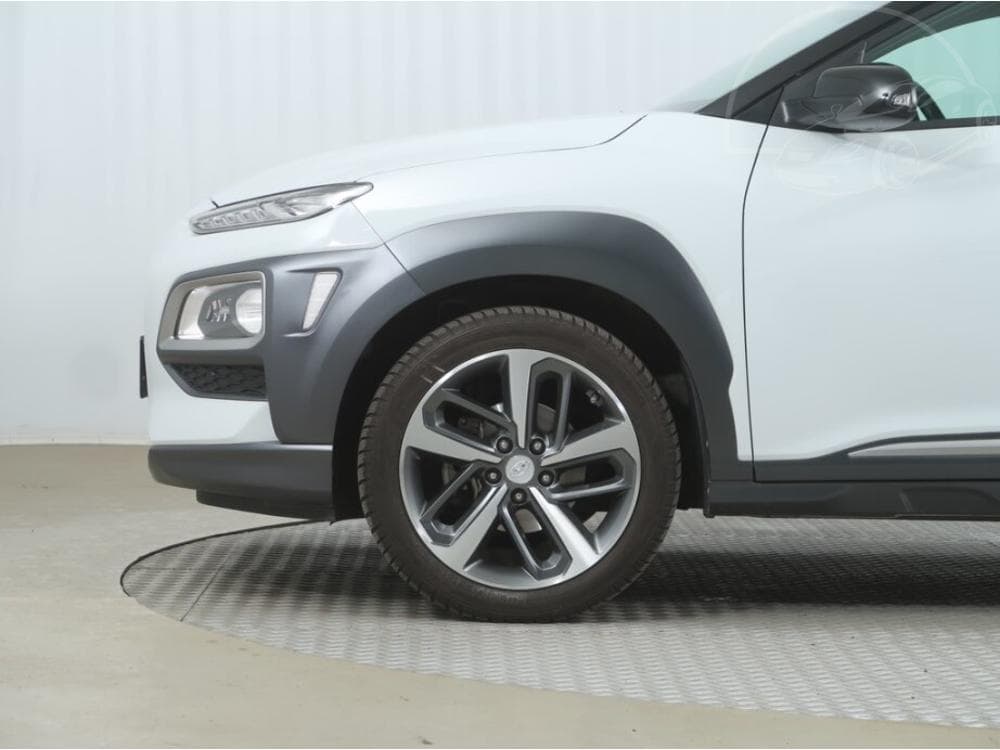 2019 Hyundai KONA - 40