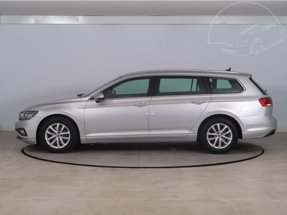 2020 Volkswagen PASSAT - 7